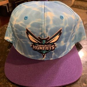 Charlotte Hornets Men’s Tie Die Snapback Hat